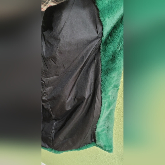 Luxurious Green Plush Faux Fur Coat Sz L - Picture 5 of 12